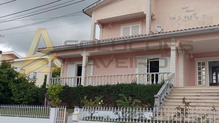 Moradia T4 para Venda em Águeda e Borralha
