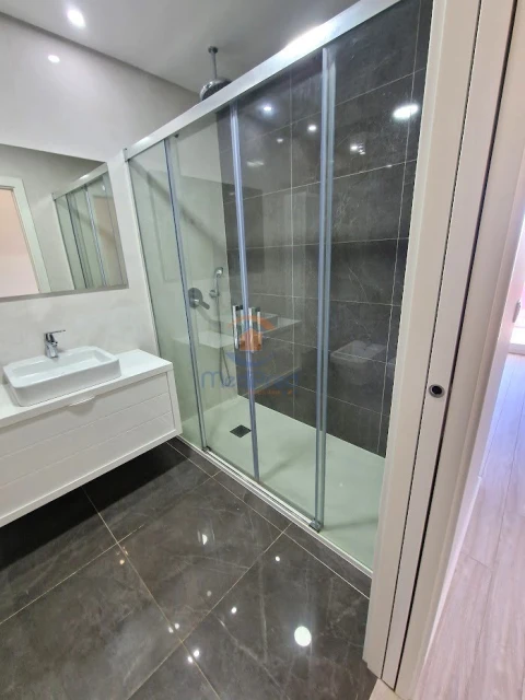 Apartamento T3 para Venda em Ramada e Caneças