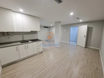 Apartamento T3 para Venda em Ramada e Caneças