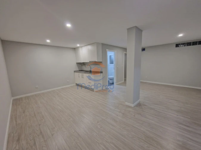 Apartamento T3 para Venda em Ramada e Caneças Foto 34