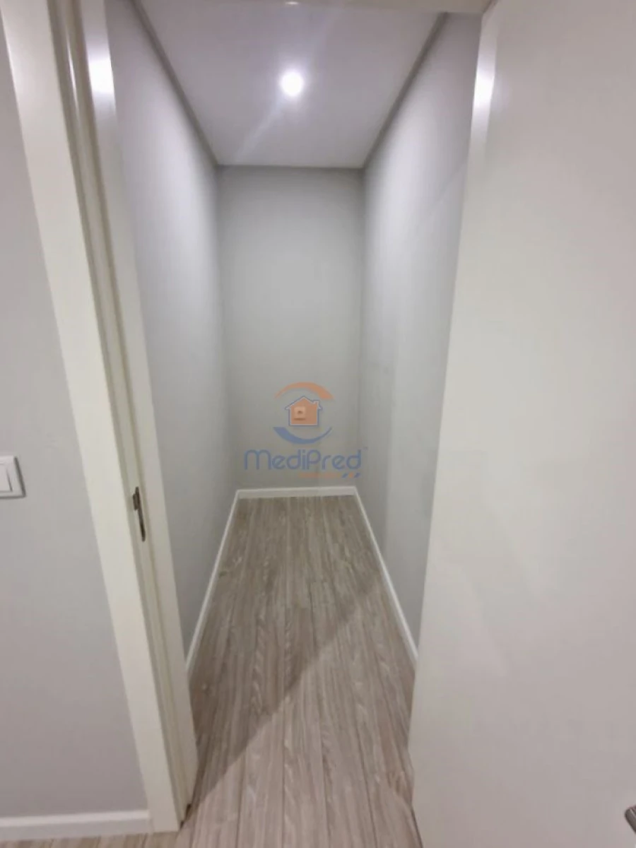 Apartamento T3 para Venda em Ramada e Caneças Foto 39