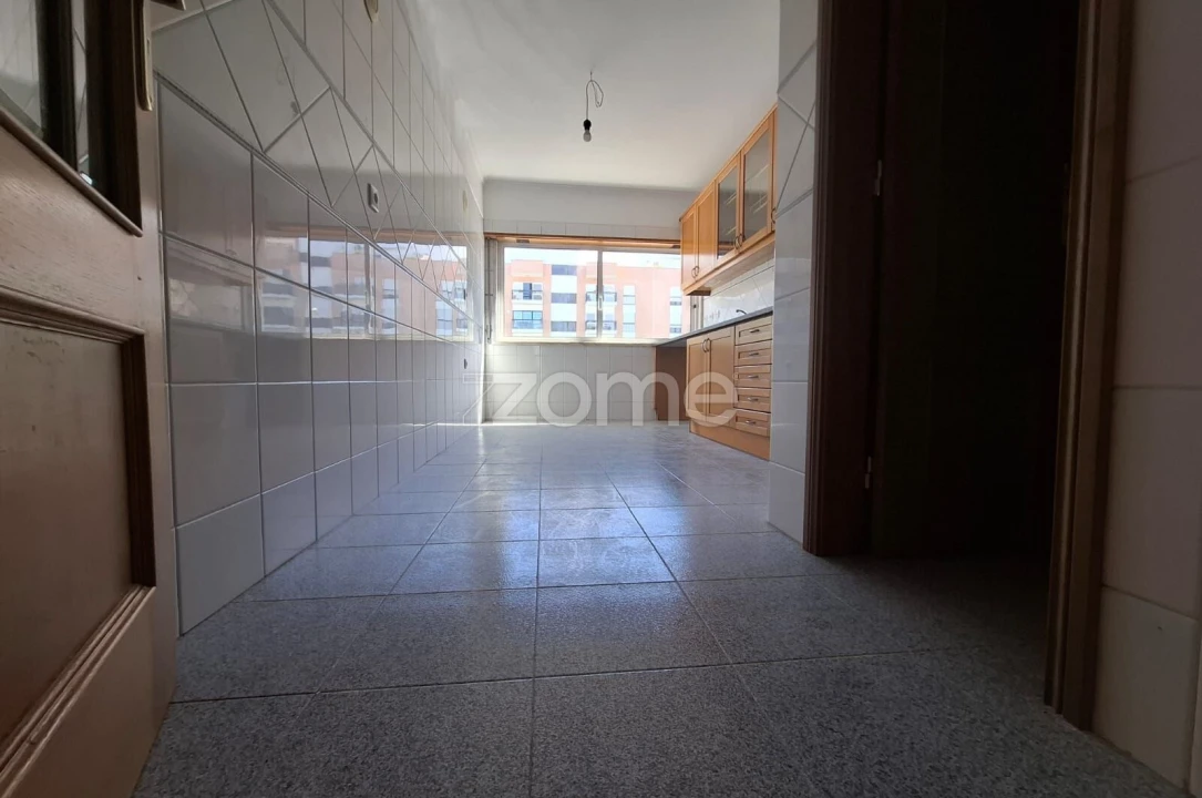 Apartamento T3 para Venda em Porto Salvo Foto 19
