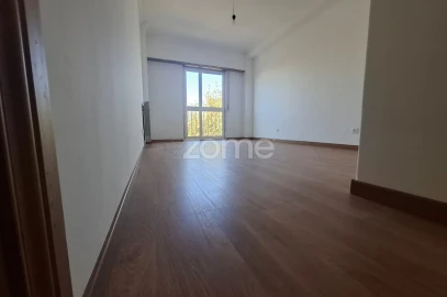 Apartamento T3 para Venda em Porto Salvo
