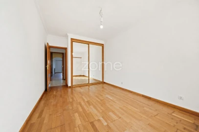 Apartamento T3 para Venda em Porto Salvo