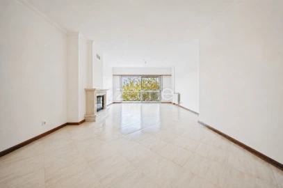 Apartamento T3 para Venda em Porto Salvo