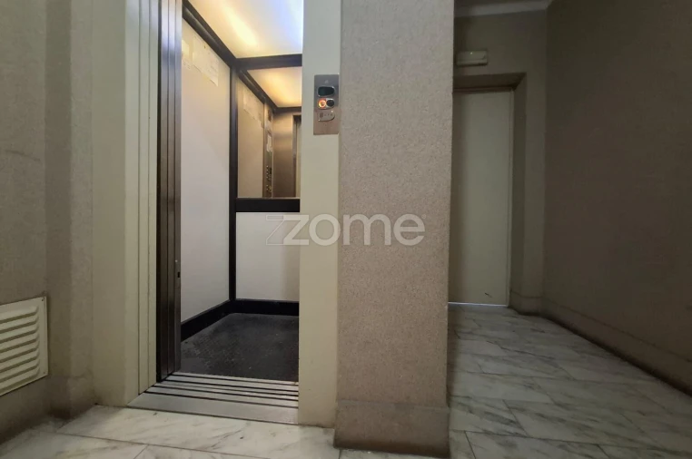 Apartamento T3 para Venda em Porto Salvo Foto 46