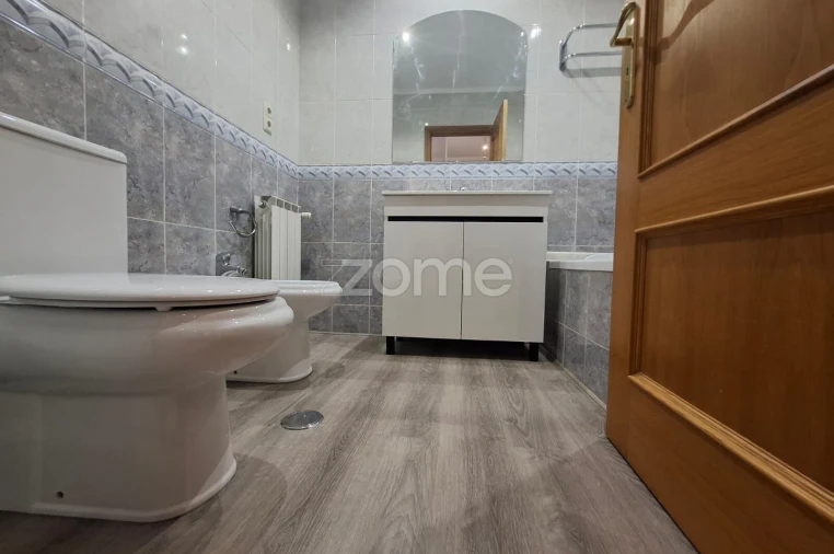 Apartamento T3 para Venda em Porto Salvo Foto 41