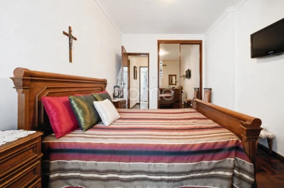 Apartamento T2 para Venda em Oeiras e São Julião da Barra, Paço de Arcos e Caxias