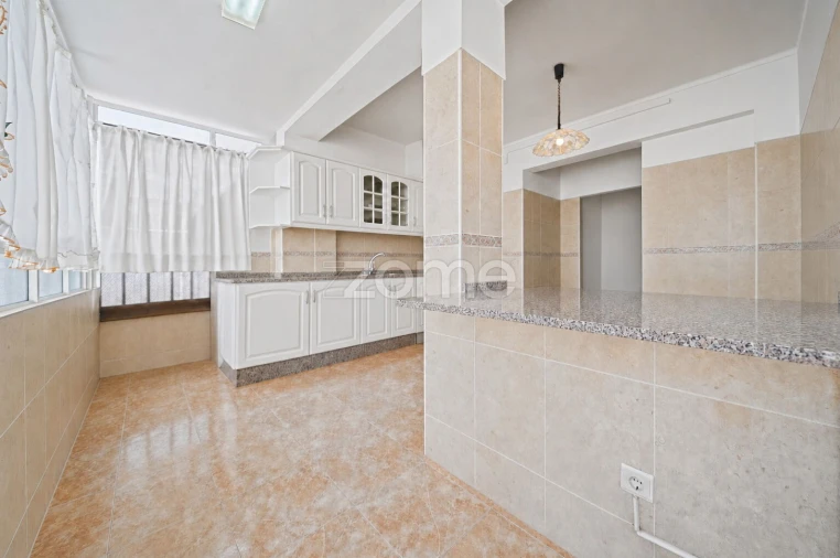 Apartamento T2 para Venda em Oeiras e São Julião da Barra, Paço de Arcos e Caxias Foto 7