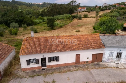 Moradia T2 para Venda em Samuel