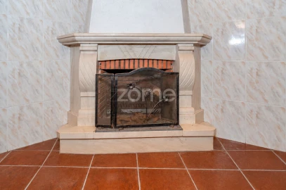 Moradia T2 para Venda em Samuel