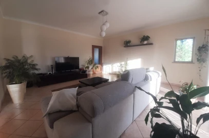 Moradia T3 para Venda em Meirinhas