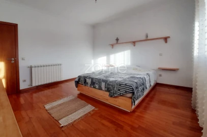 Moradia T3 para Venda em Meirinhas