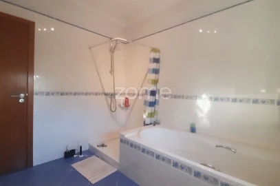Moradia T3 para Venda em Meirinhas