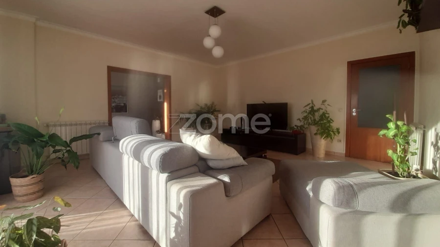 Moradia T3 para Venda em Meirinhas
