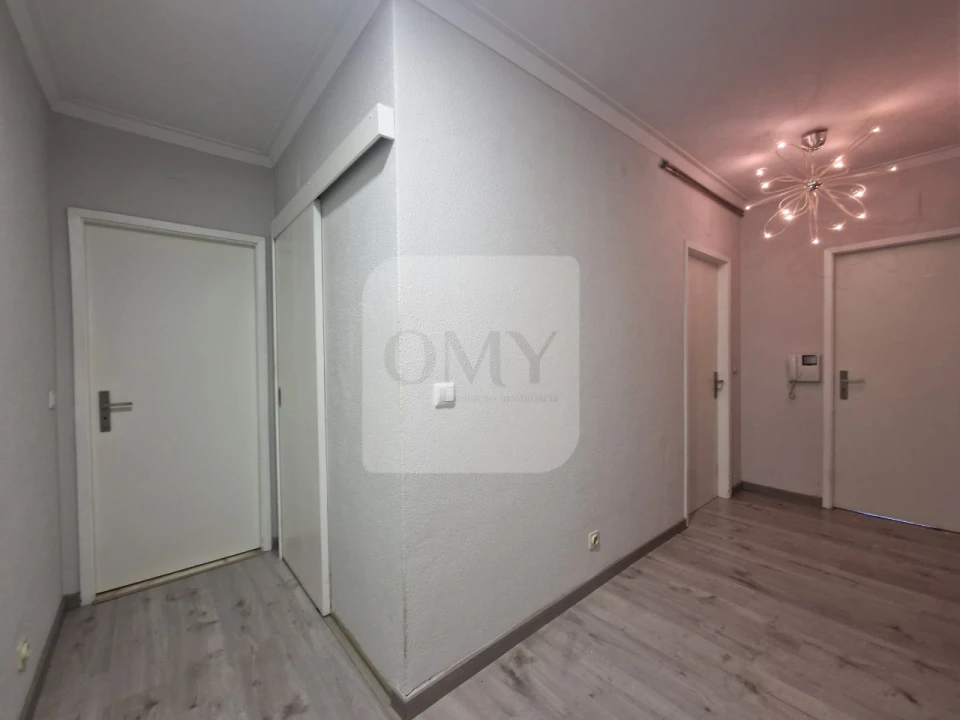 Apartamento T3 para Venda em Nossa Senhora da Conceição, São Pedro e São Dinis Foto 1