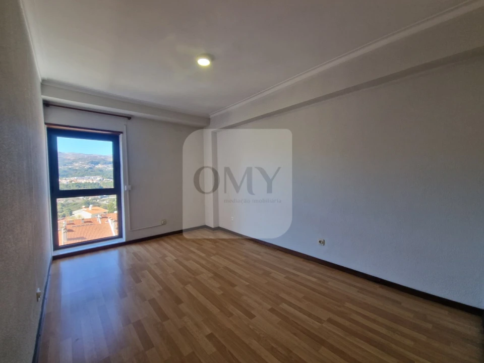 Apartamento T3 para Venda em Nossa Senhora da Conceição, São Pedro e São Dinis Foto 2