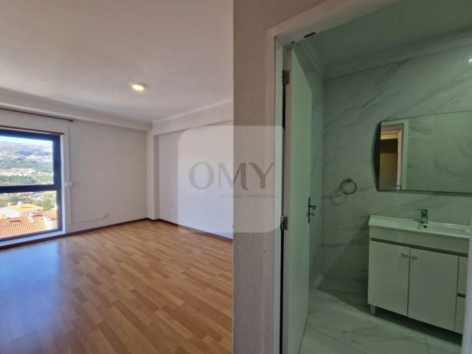 Apartamento T3 para Venda em Nossa Senhora da Conceição, São Pedro e São Dinis Foto 3