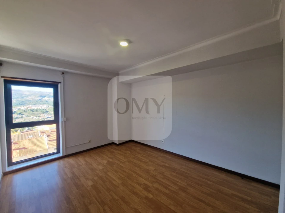 Apartamento T3 para Venda em Nossa Senhora da Conceição, São Pedro e São Dinis Foto 9