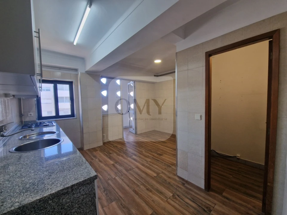 Apartamento T3 para Venda em Nossa Senhora da Conceição, São Pedro e São Dinis Foto 13
