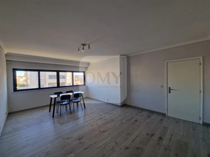 Apartamento T3 para Venda em Nossa Senhora da Conceição, São Pedro e São Dinis Foto 12