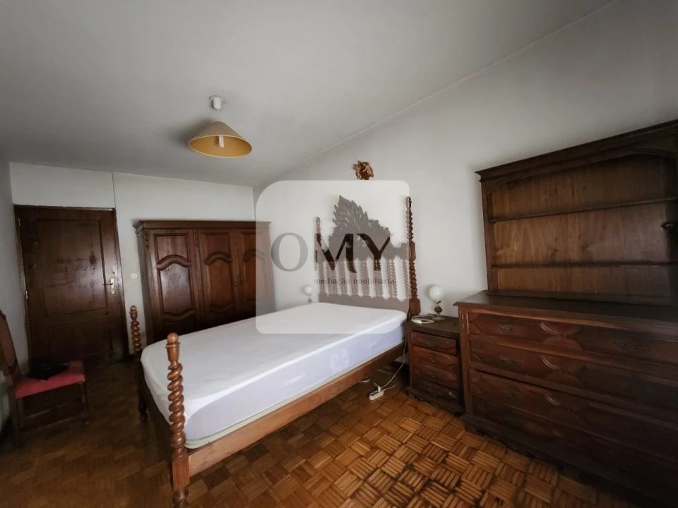 Apartamento T3 para Arrendamento em Nossa Senhora da Conceição, São Pedro e São Dinis Foto 5