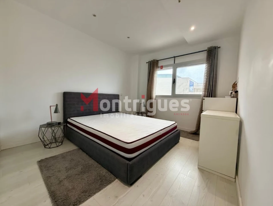 Apartamento T2 para Arrendamento em Alcochete Foto 8