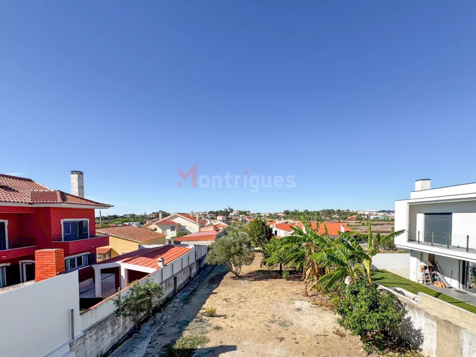 Moradia T4 para Venda em Alcabideche Foto 33