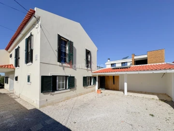 Moradia T4 para Venda em Alcabideche