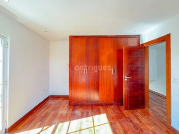 Moradia T4 para Venda em Alcabideche