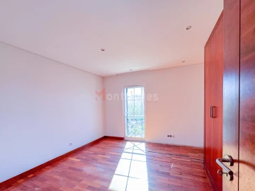 Moradia T4 para Venda em Alcabideche