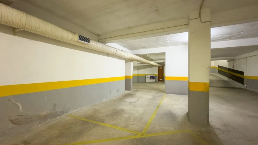 Garagem para Venda em Ericeira Foto 2