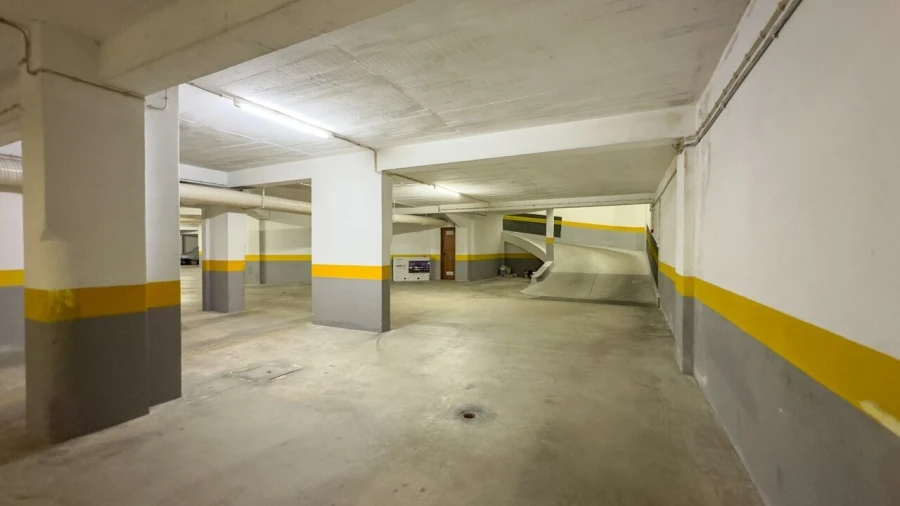 Garagem para Venda em Ericeira Foto 5