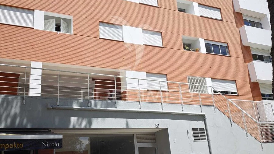 Garagem para Venda em Caparica e Trafaria