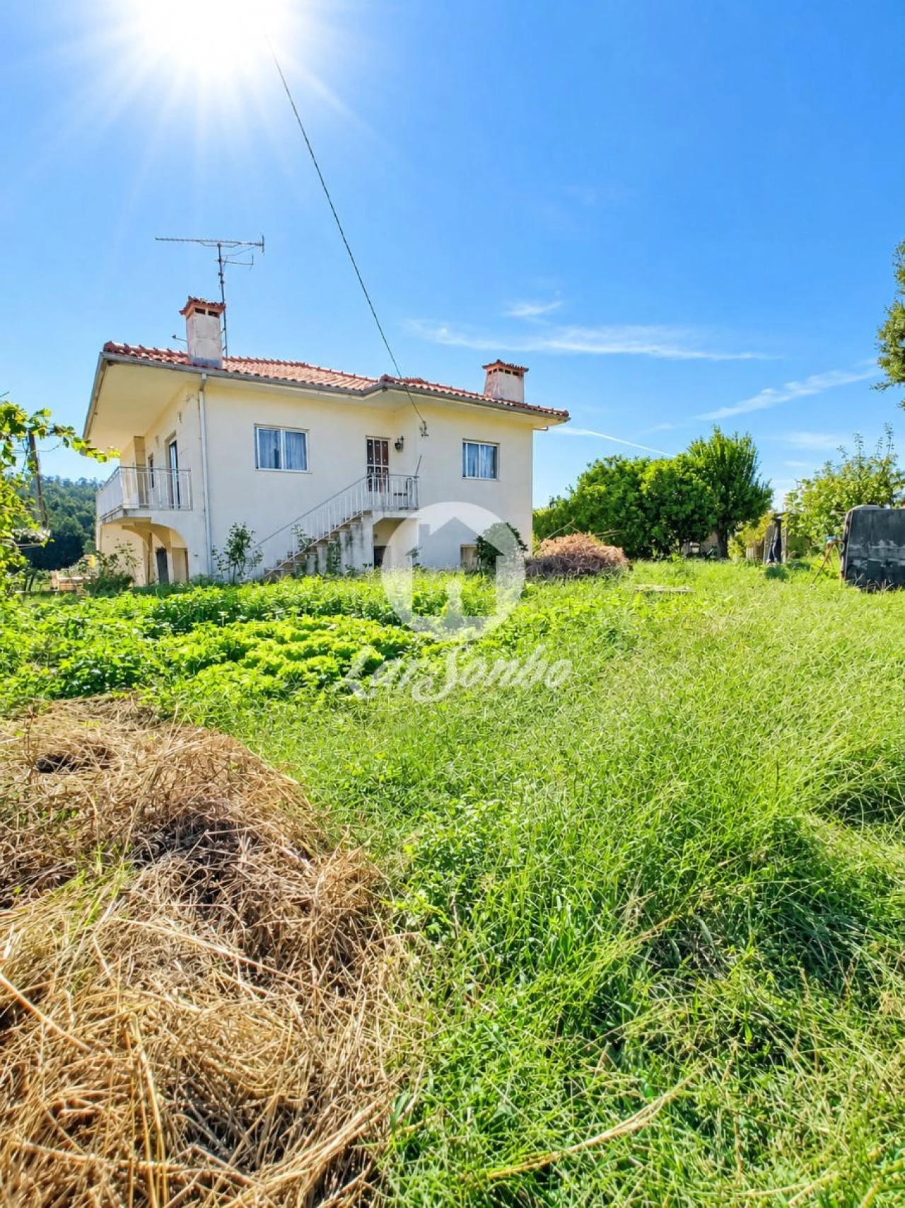 Moradia T6 para Venda em Arnoso (Santa Maria e Santa Eulália) e Sezures Foto 1