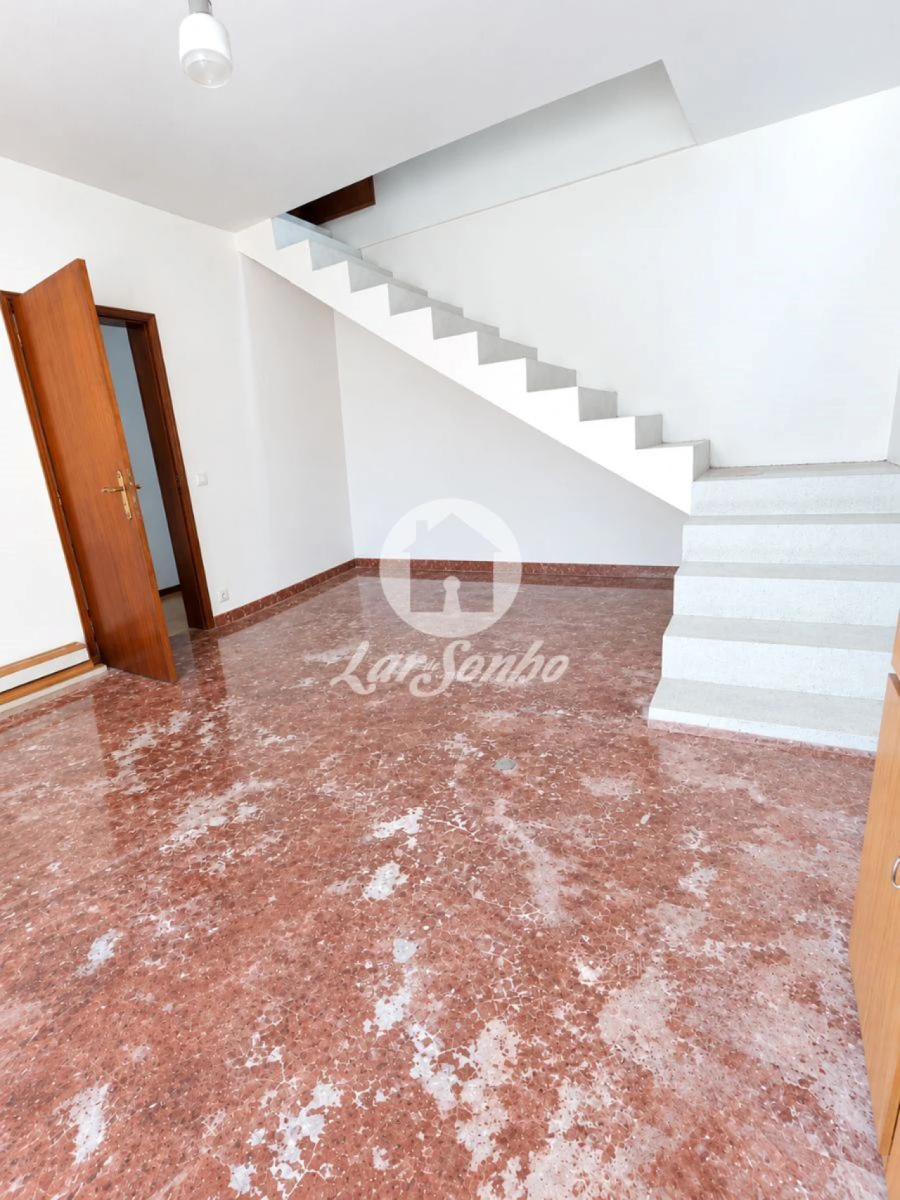 Moradia T6 para Venda em Arnoso (Santa Maria e Santa Eulália) e Sezures Foto 25