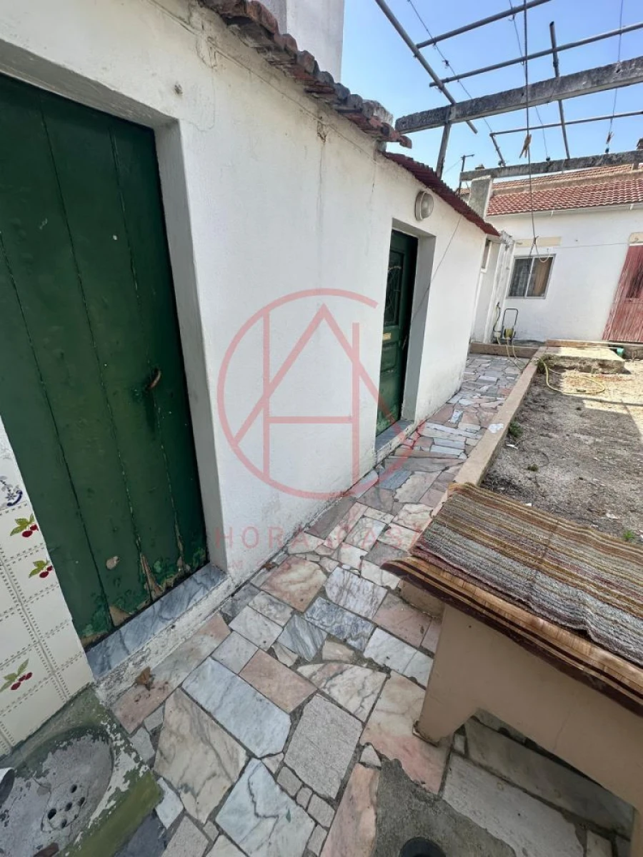 Moradia T2 para Venda em Baixa da Banheira e Vale da Amoreira Foto 8