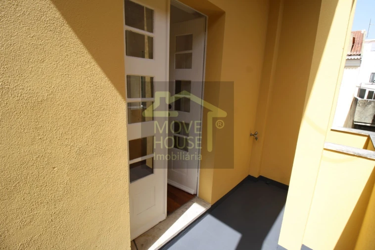 Loja para Arrendamento em Santa Maria e São Miguel, São Martinho, São Pedro Penaferrim Foto 20
