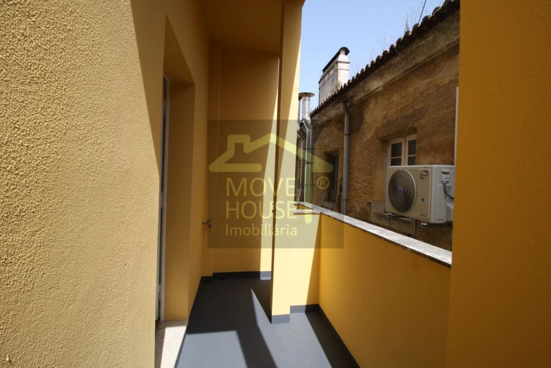 Loja para Arrendamento em Santa Maria e São Miguel, São Martinho, São Pedro Penaferrim Foto 19