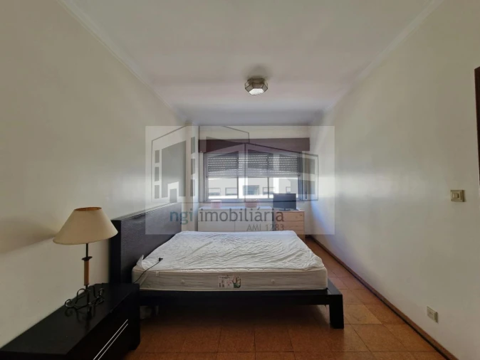 Apartamento T1 para Arrendamento em Benfica Foto 17