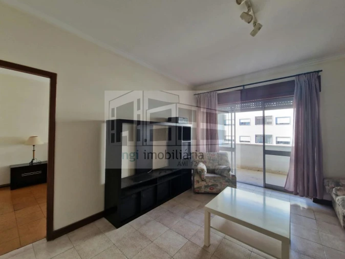 Apartamento T1 para Arrendamento em Benfica Foto 7