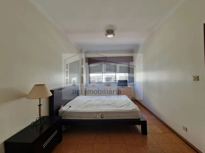 Apartamento T1 para Arrendamento em Benfica Foto 18