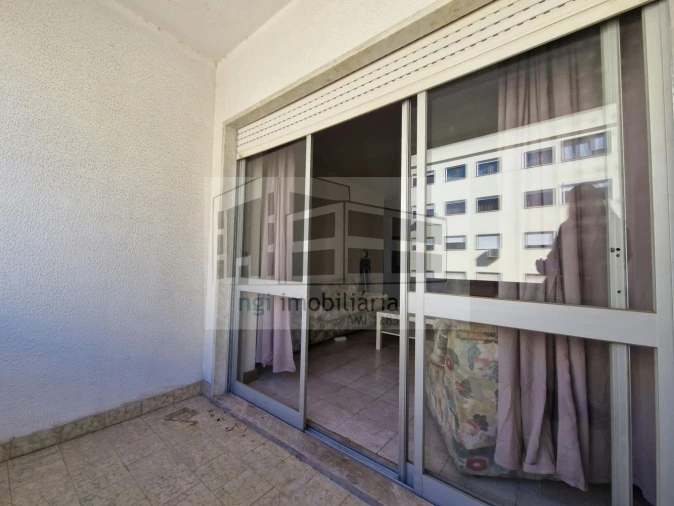 Apartamento T1 para Arrendamento em Benfica Foto 24