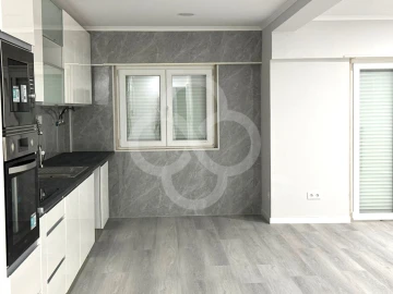 Apartamento T4 para Venda em Amora