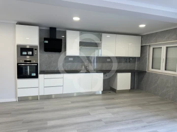 Apartamento T4 para Venda em Amora