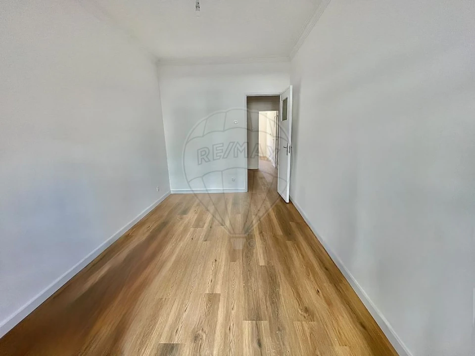 Apartamento T2 para Arrendamento em São Domingos de Benfica Foto 15