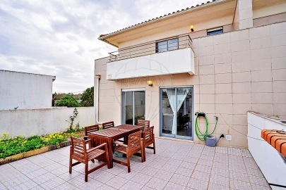 Moradia T4 para Arrendamento em Foz do Arelho