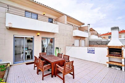 Moradia T4 para Arrendamento em Foz do Arelho