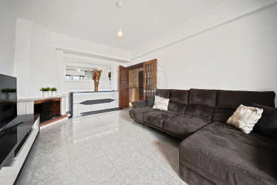 Apartamento T3 para Venda em Castanheira do Ribatejo e Cachoeiras