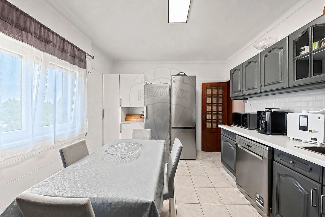 Apartamento T3 para Venda em Castanheira do Ribatejo e Cachoeiras Foto 14